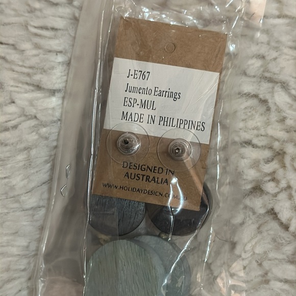 Holiday Circle Earrings - Picture 3 of 3